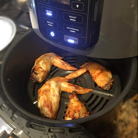 Croask crisper plate is dishwasher-safe for quick maintenance