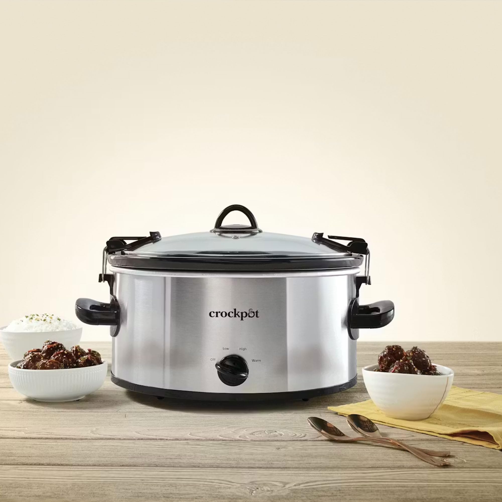 Crock-Pot Cook N Carry 6-Quart Oval stoneware is dishwasher safe for easy cleanup.