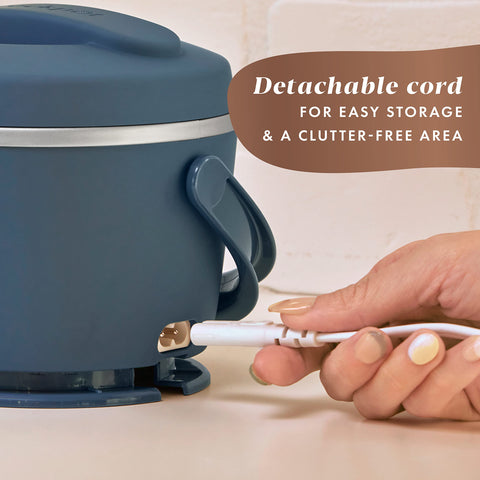 Crock-Pot lid seal prevents leaks during transit.