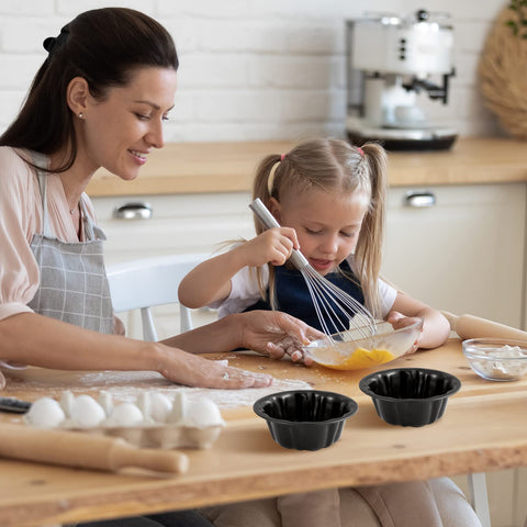 CTOSREE compact 4-inch pan fits small ovens and countertops.