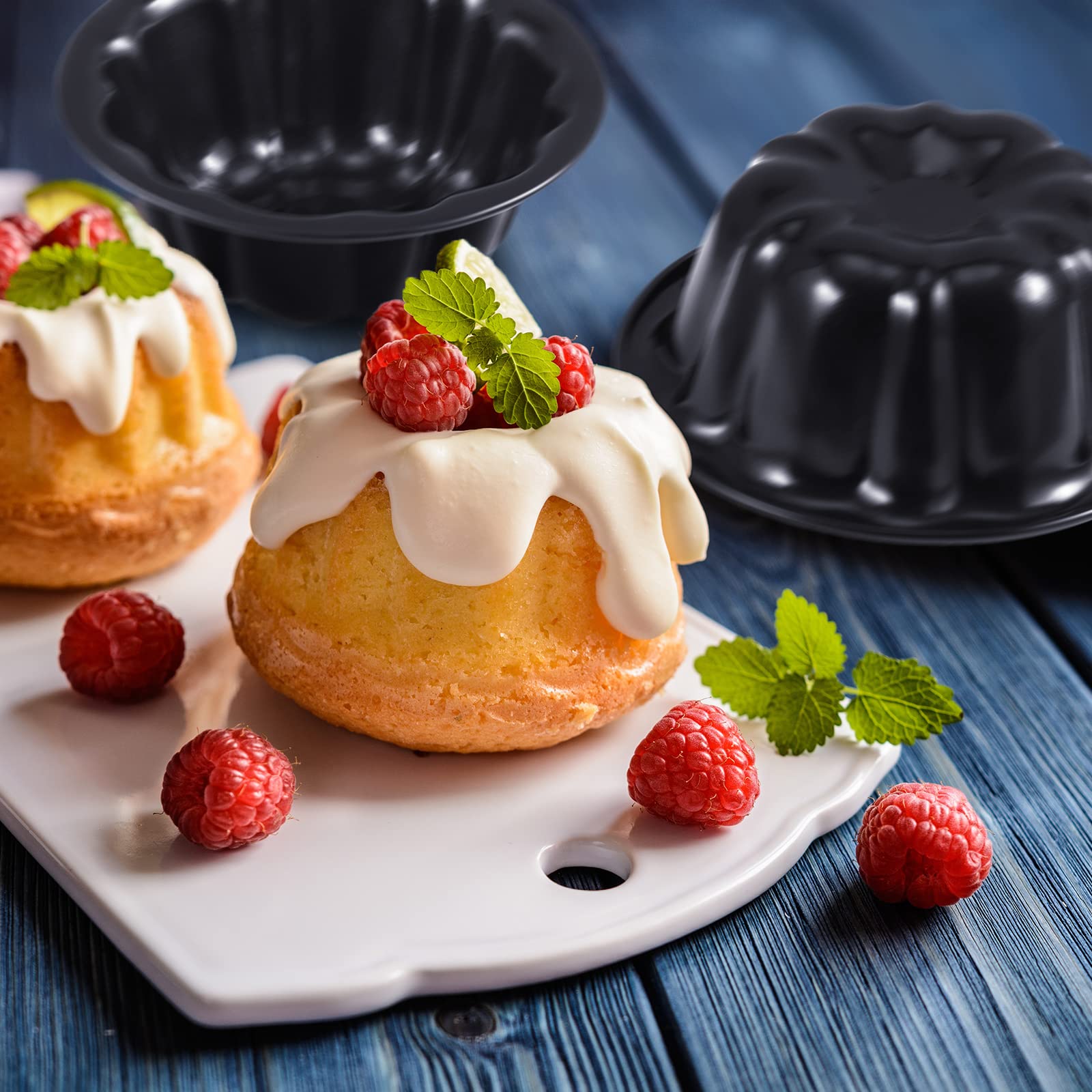 CTOSREE versatile pans suitable for cupcakes, mini cakes, pies and cheesecakes.