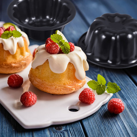 CTOSREE versatile pans suitable for cupcakes, mini cakes, pies and cheesecakes.