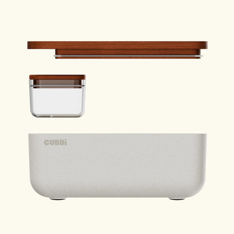 Cubbi silicone seals provide odor control during storage and transport.