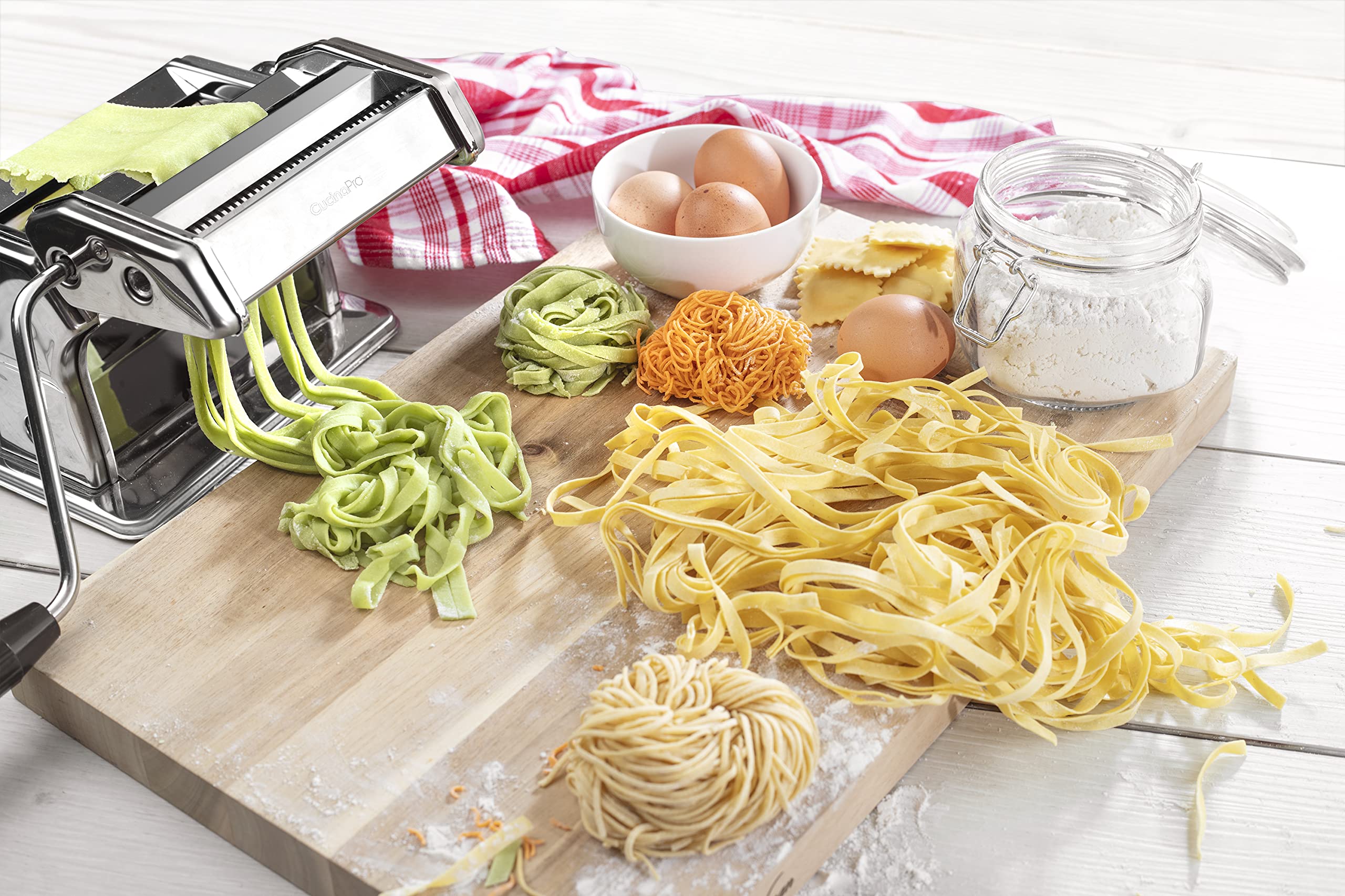 CucinaPro cleaning brush for easy upkeep after pasta making