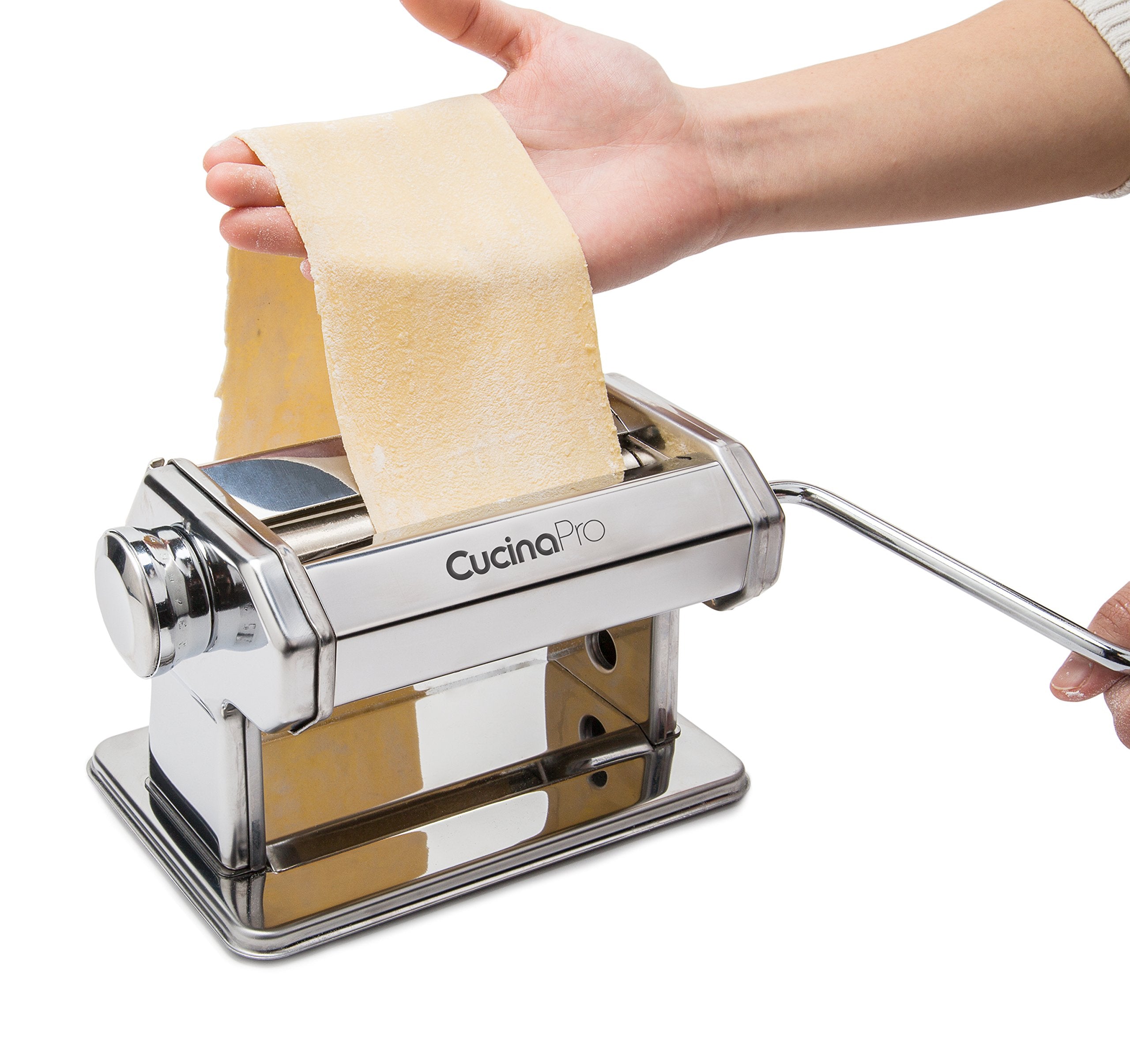 CucinaPro Ravioli attachment ready to seal fillings