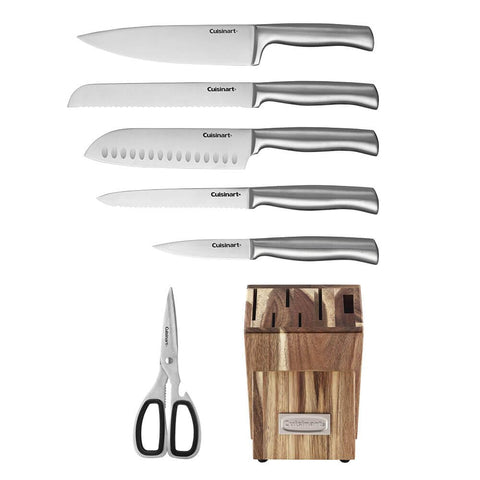 Cuisinart C77SS-7P ergonomic handles reduce fatigue during longer prep sessions.