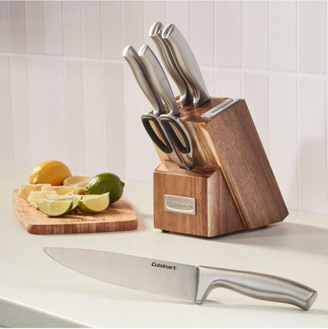 Cuisinart C77SS-7P space-efficient knife block fits neatly in small kitchens.