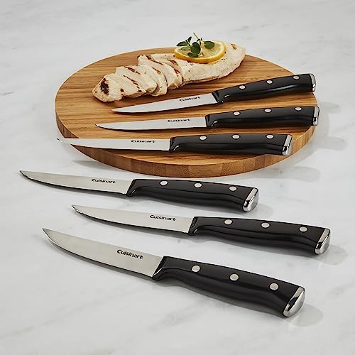 Cuisinart C77TR-S6SK handle closeup highlights ergonomic grip for comfortable slicing.