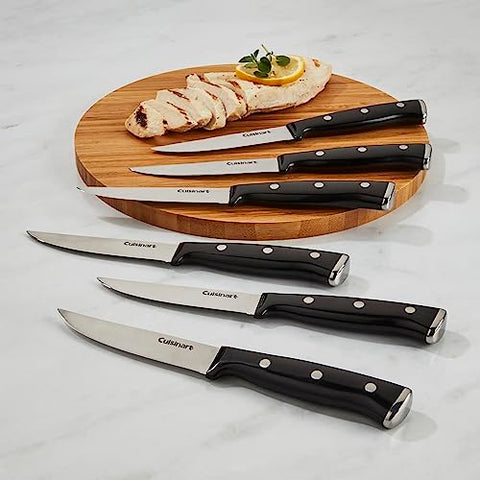 Cuisinart C77TR-S6SK handle closeup highlights ergonomic grip for comfortable slicing.