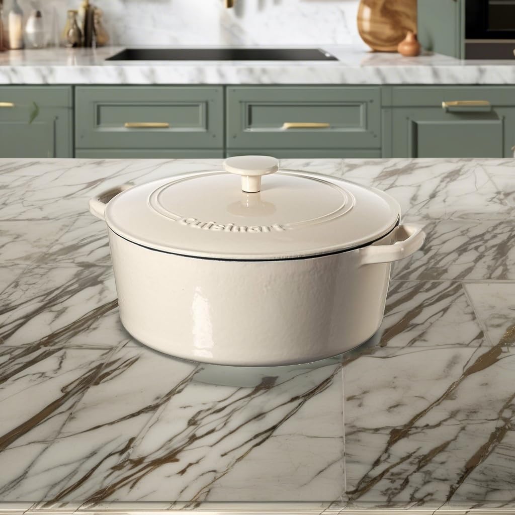 Cuisinart Chef's Classic interior prevents flavors or odors from mingling during cooking.