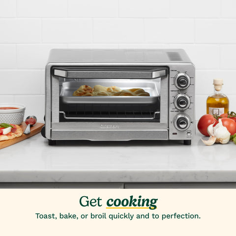 Cuisinart Custom Classic Toaster Oven Broiler interior shows nonstick coating and roomy cavity