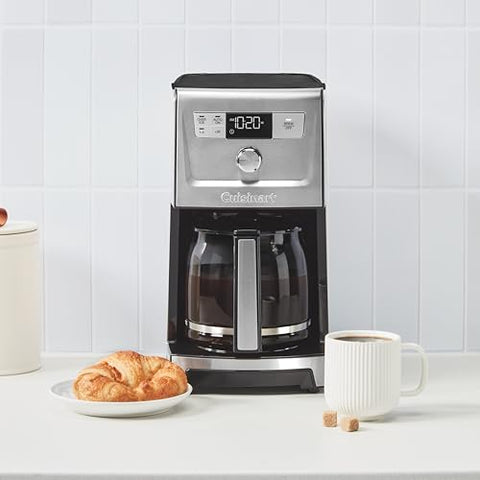 Cuisinart DCC-3500SS glass carafe pours smoothly for easy serving.