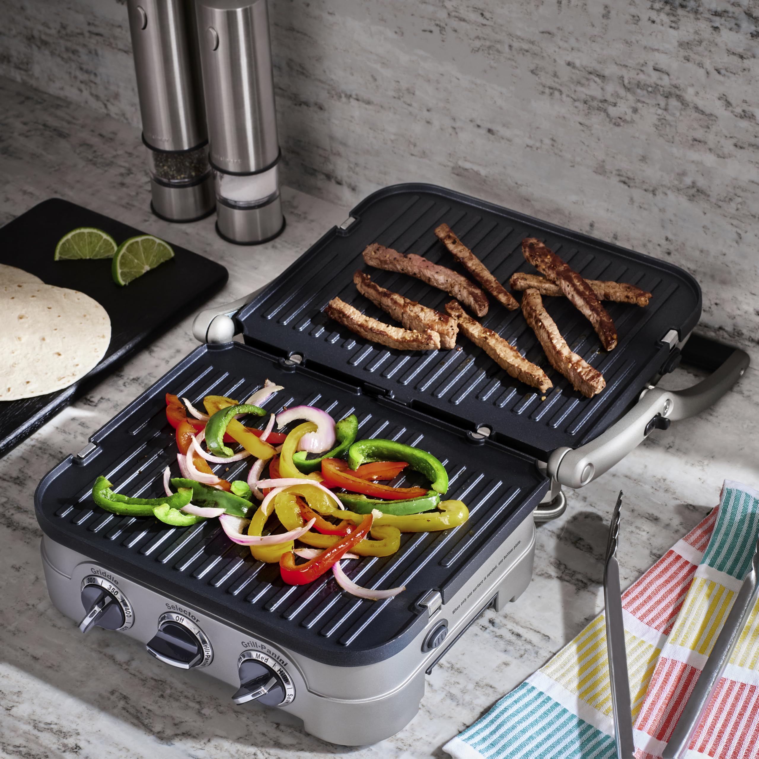 Cuisinart Griddler floating cover for even heat and uniform searing.
