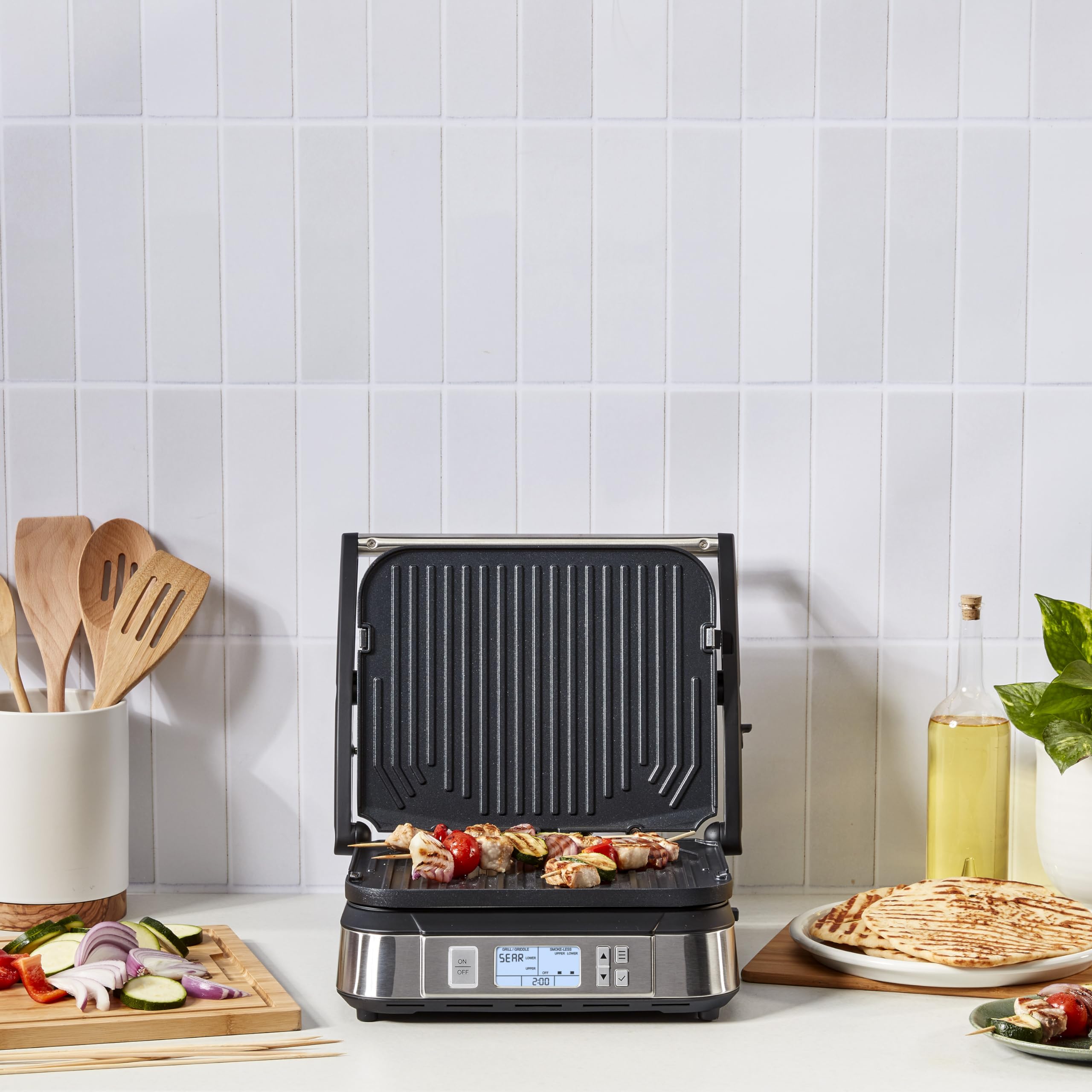 Cuisinart Griddler precise temperature controls for consistent browning