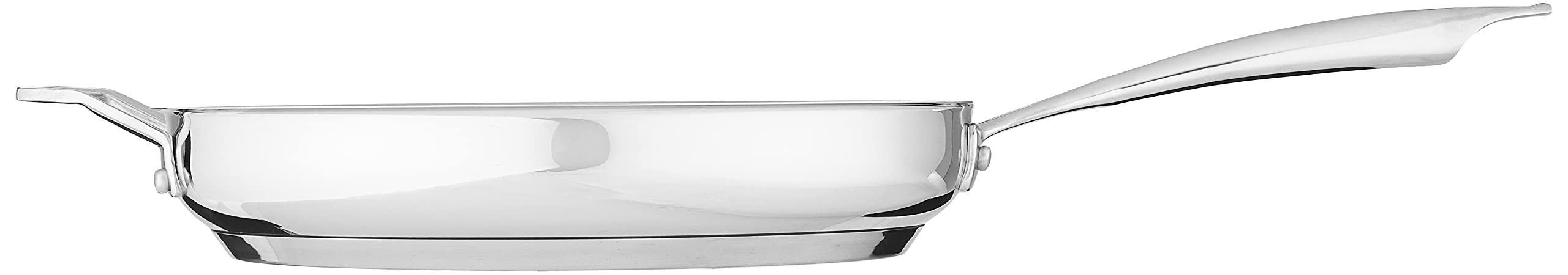 Cuisinart skillet PowerBond base delivers fast, even heating across the pan surface.