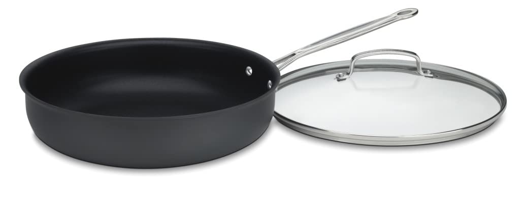 Cuisinart Quantanium nonstick surface for easy food release and quick cleanup.
