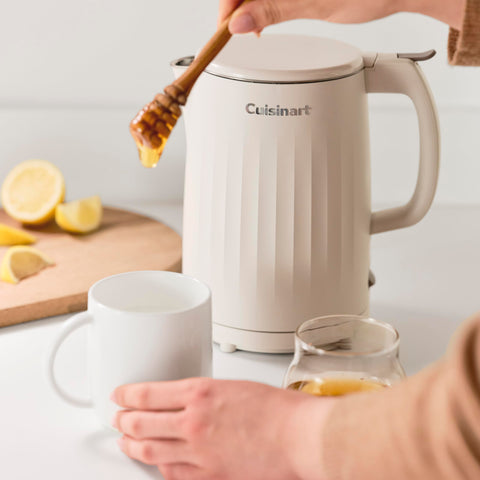 Cuisinart Soho kettle one-touch operation speeds morning beverage prep.