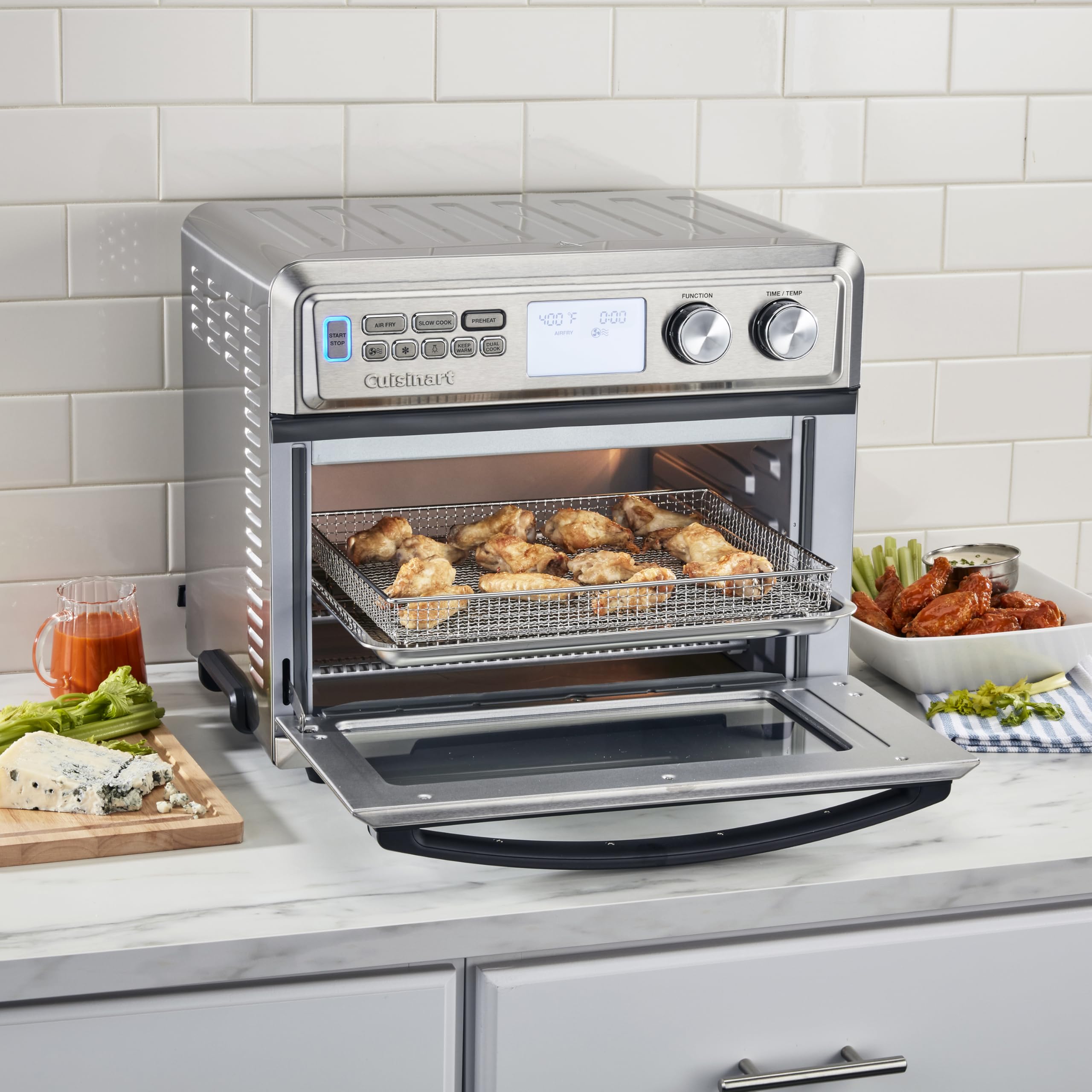 Cuisinart TOA-95NAS inside view reveals 0.95 cu ft capacity for multiple dishes