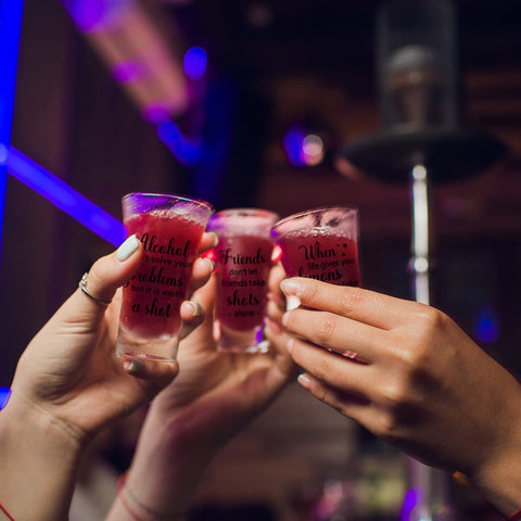 Cunhill party-friendly acrylic glasses for desserts and decor