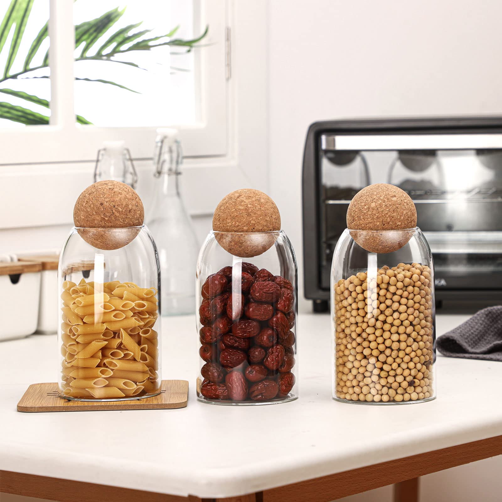 Cunhill round-mouth bottle with wooden stopper provides an airtight seal