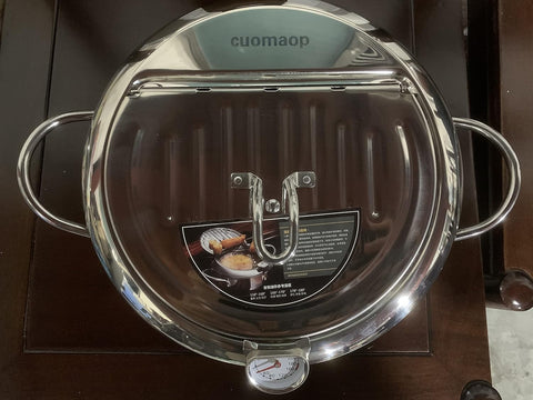 cuomaop mirror-polished surface cleans quickly and resists residue
