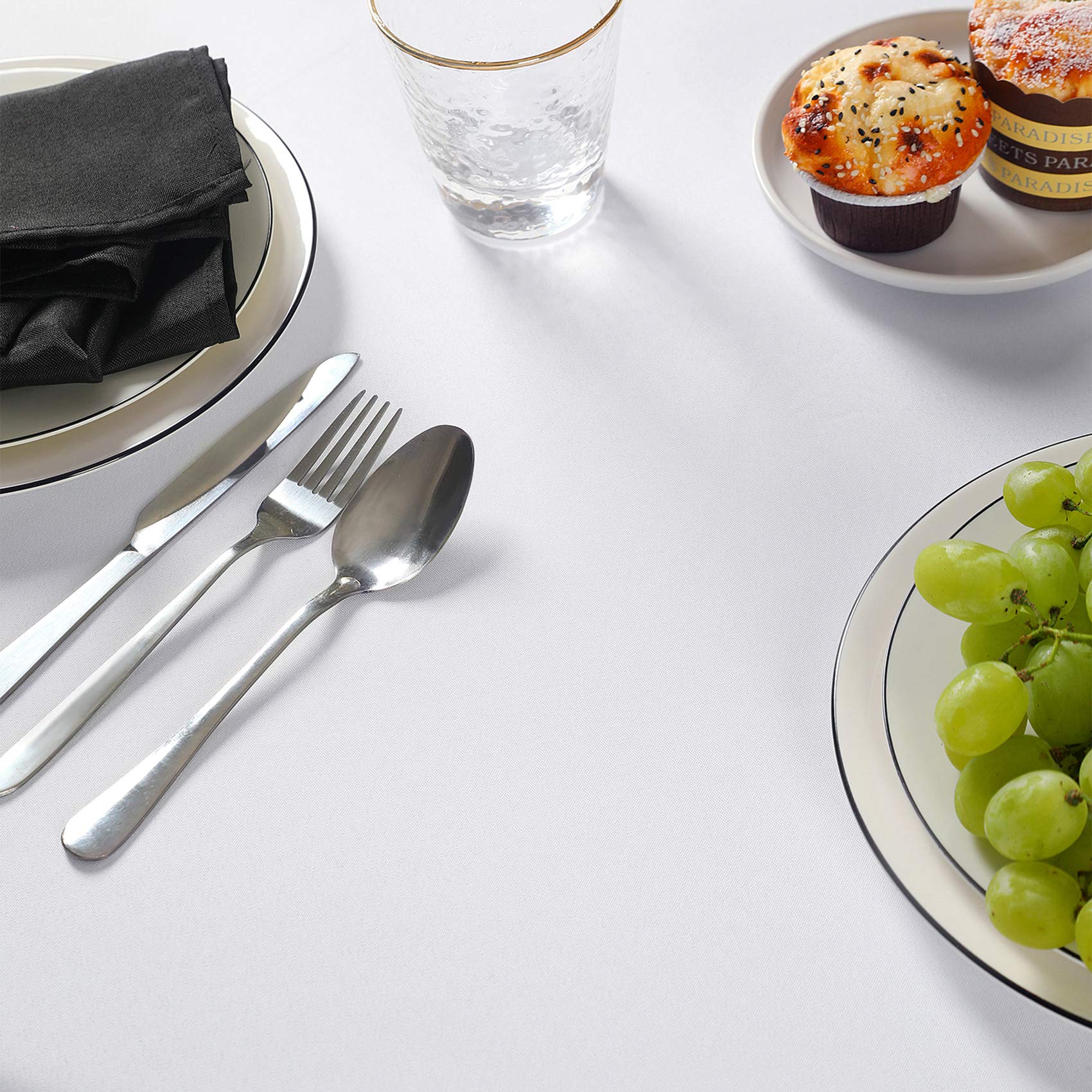 Cupuamon white tablecloth protects surfaces while creating a polished look