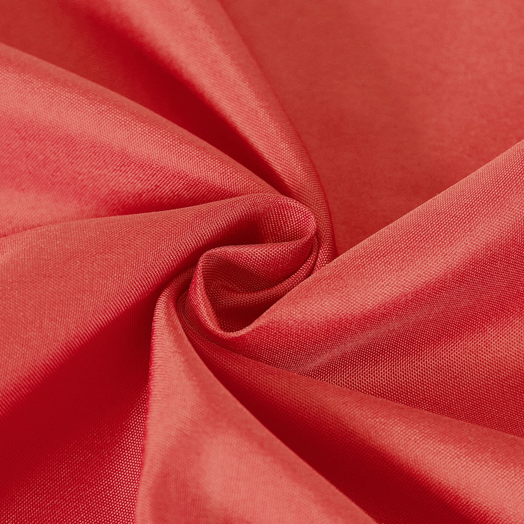 Cupuamon red square tablecloth enhances wedding decor with subtle luxury