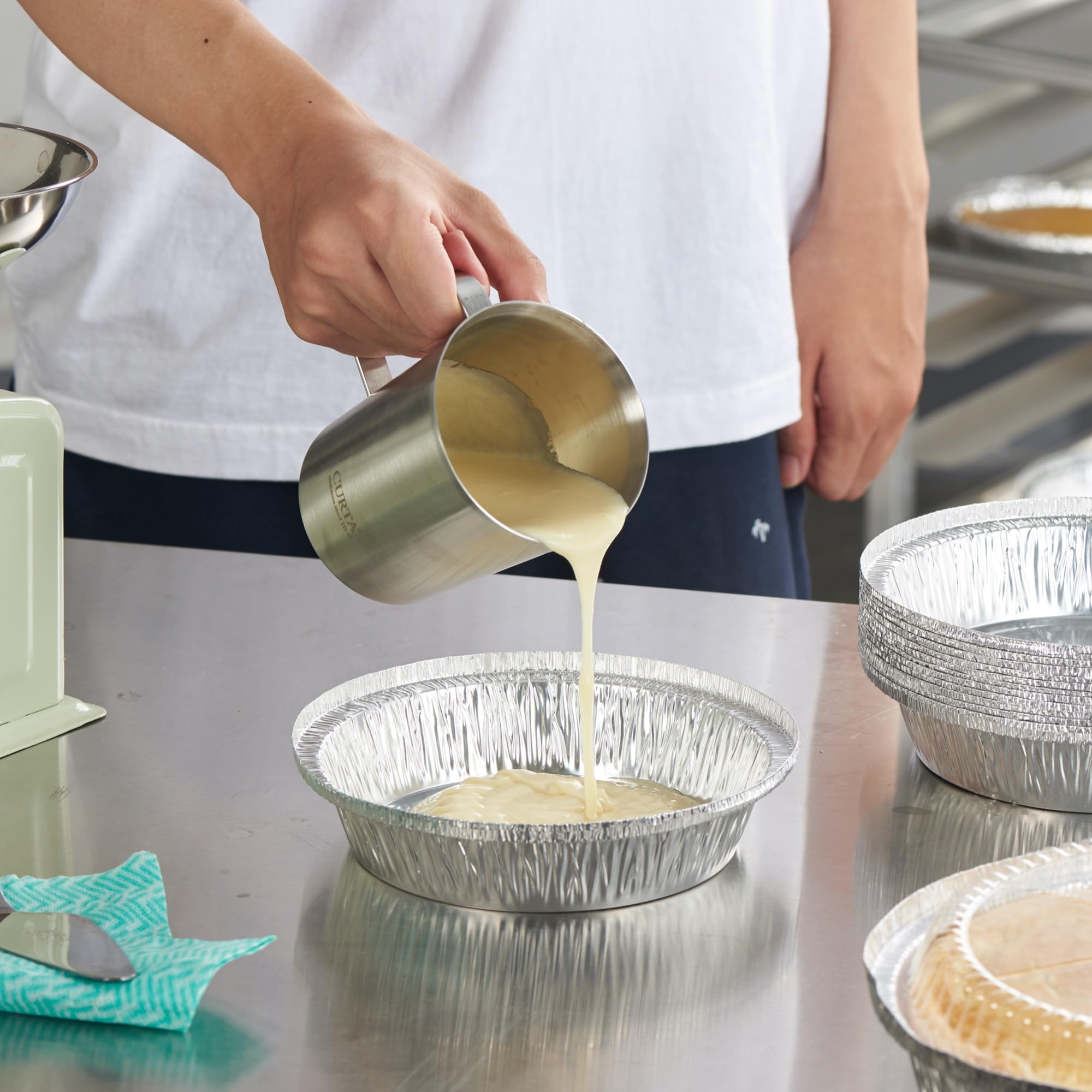 CURTA party-serving foil pans for serving and presentation