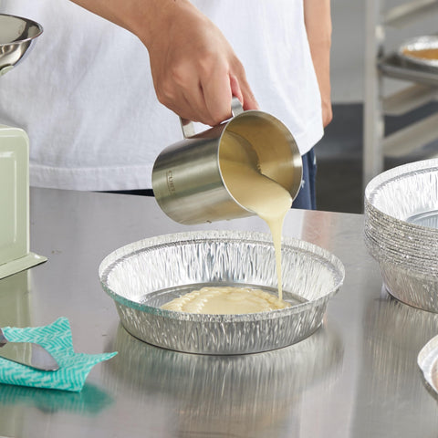 CURTA storage leftovers foil pan helps keep foods fresh.