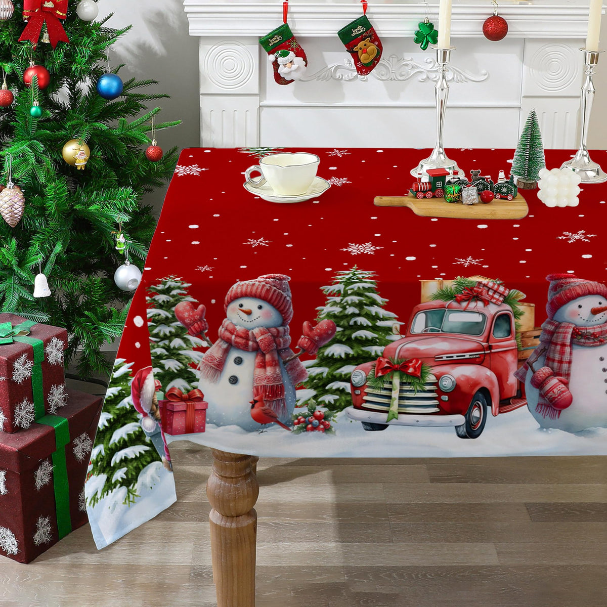 Cusugbaso Christmas tablecloth in red for 52x70 inch rectangular tables.