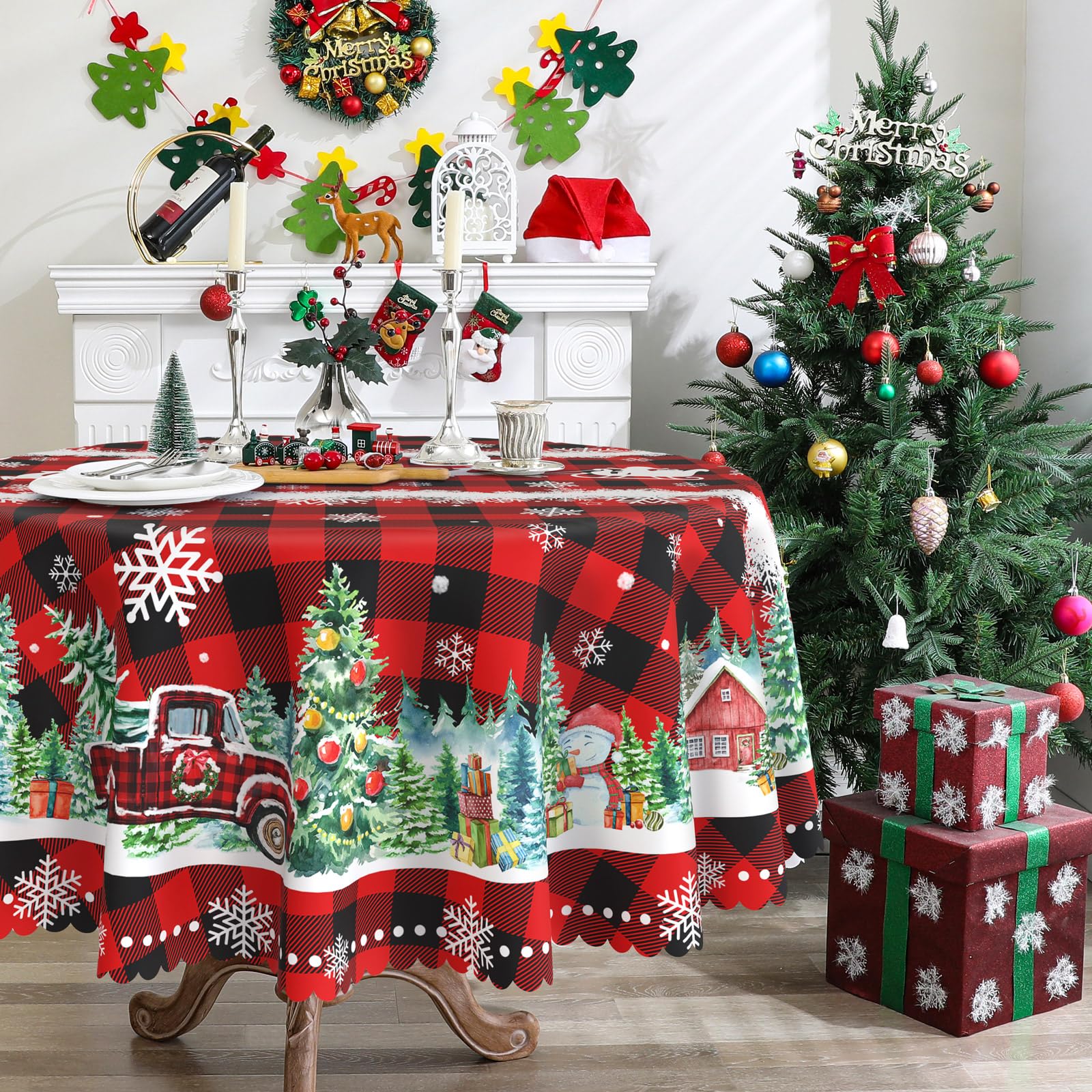 Cusugbaso table setting showcasing buffalo plaid decor for holiday dining ambiance.