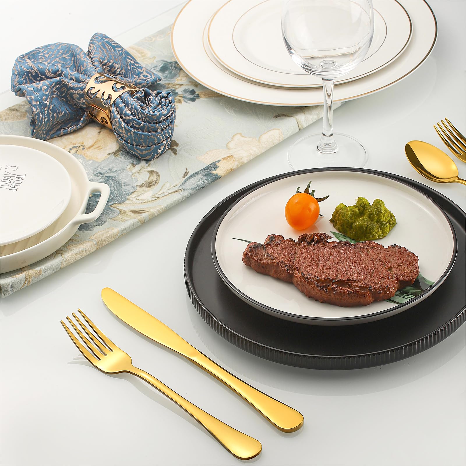 CXJY gold silverware ergonomic handle—steady grip and comfortable weight.