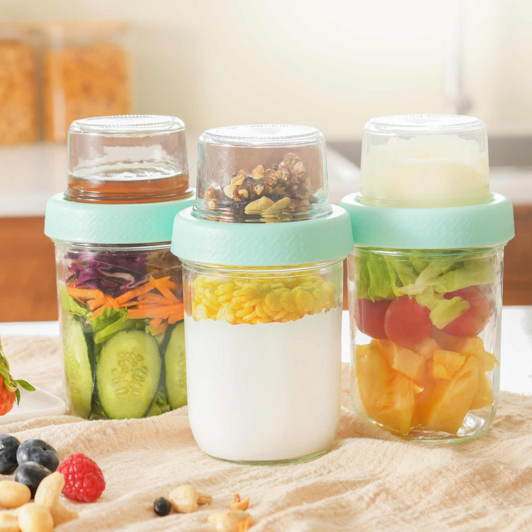 D2scrma on-the-go breakfast solution with compact, reusable glass compartments