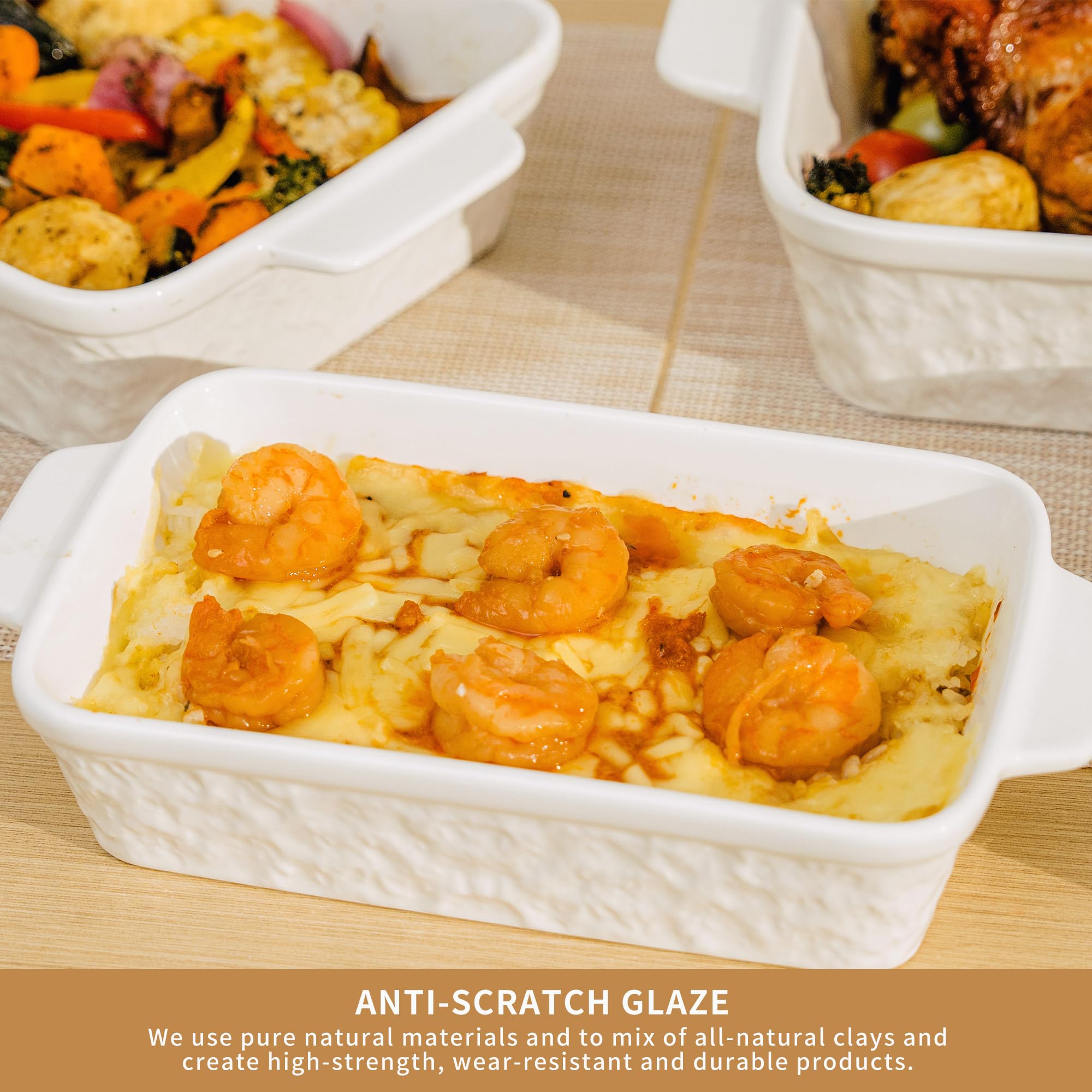 Dafuceramic white bakeware set ready for everyday casseroles and family gatherings.