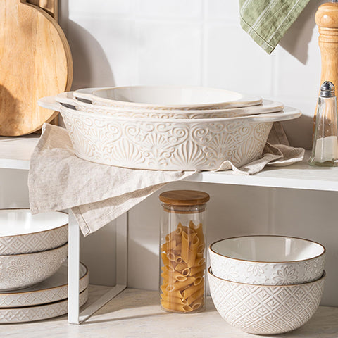 Dafuceramic dishwasher-safe finish simplifies post-meal cleanup.