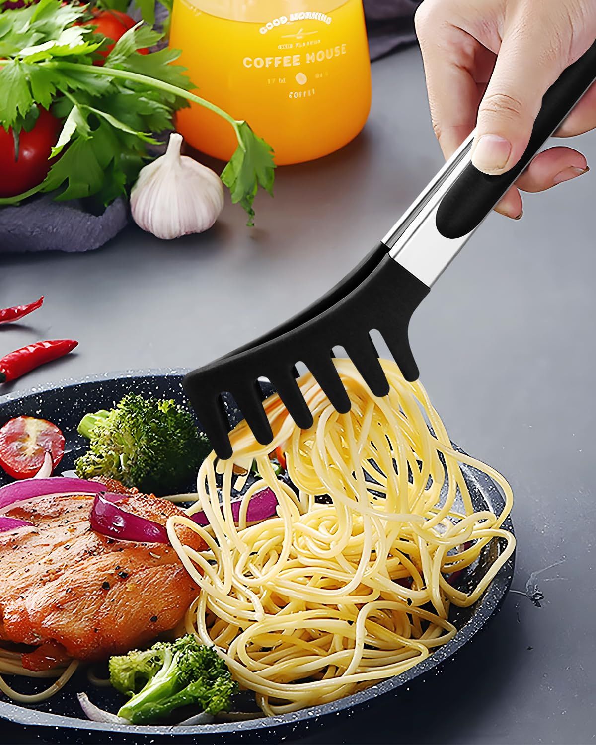 DaiRen Kitchen dishwasher-safe pasta utensil for easy cleaning.