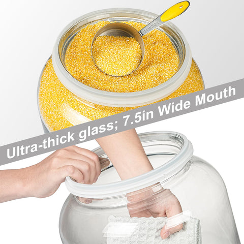 Daitouge clear glass shows contents clearly with thick, sturdy walls.