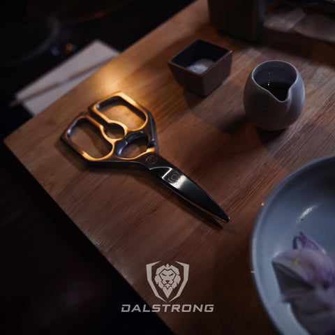 Dalstrong premium packaging and warranty express trust in quality.