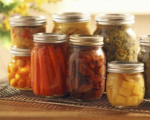 Dalzom regular-mouth lids fit Ball and Kerr jars.