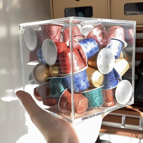 DARENYI elegant clear display box adds a modern touch to kitchen or desk.