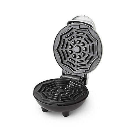 Dash Spiderweb Mini Waffle Maker's compact footprint is ideal for small kitchens.