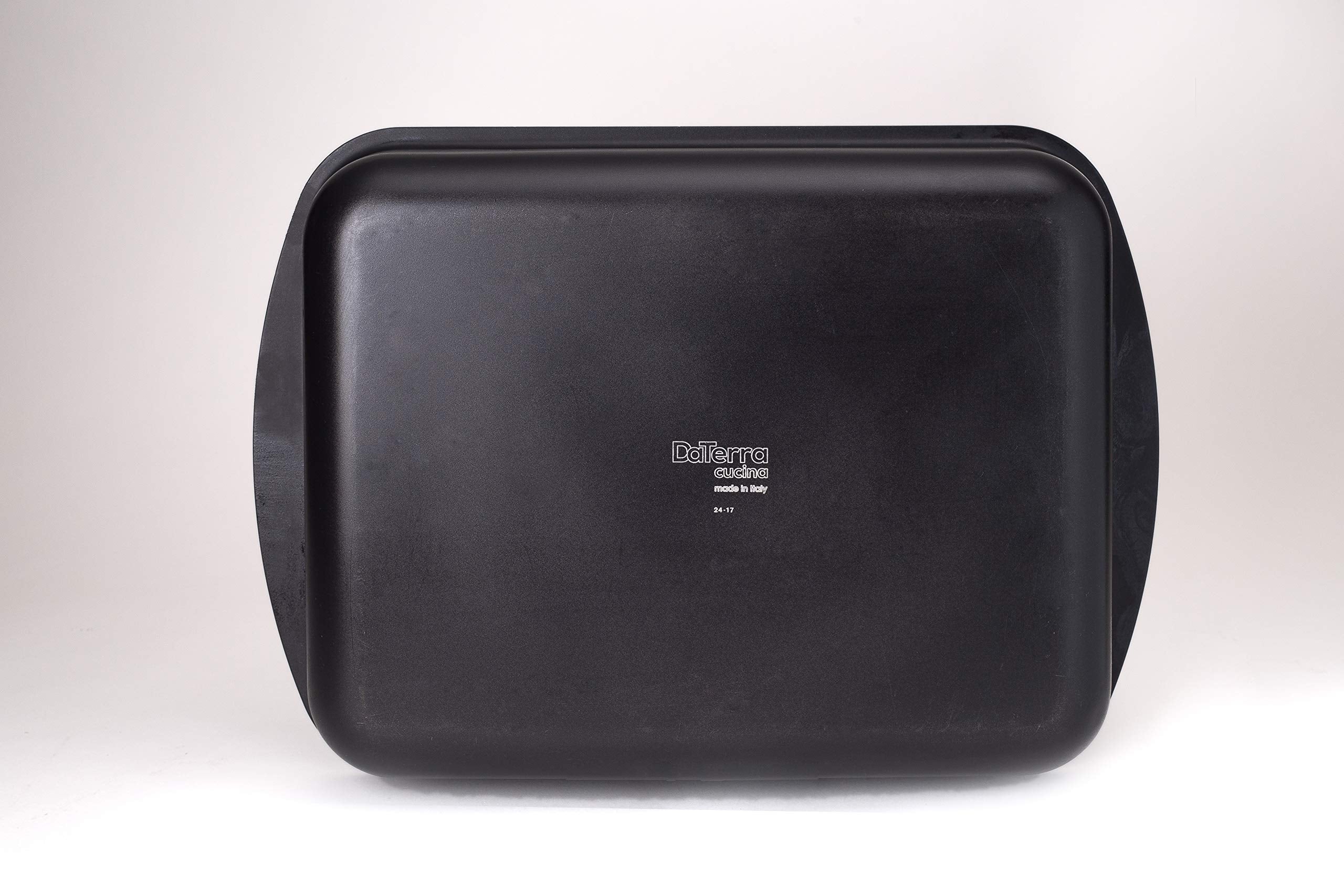 DaTerra Cucina durable base pan emphasizes sturdy construction