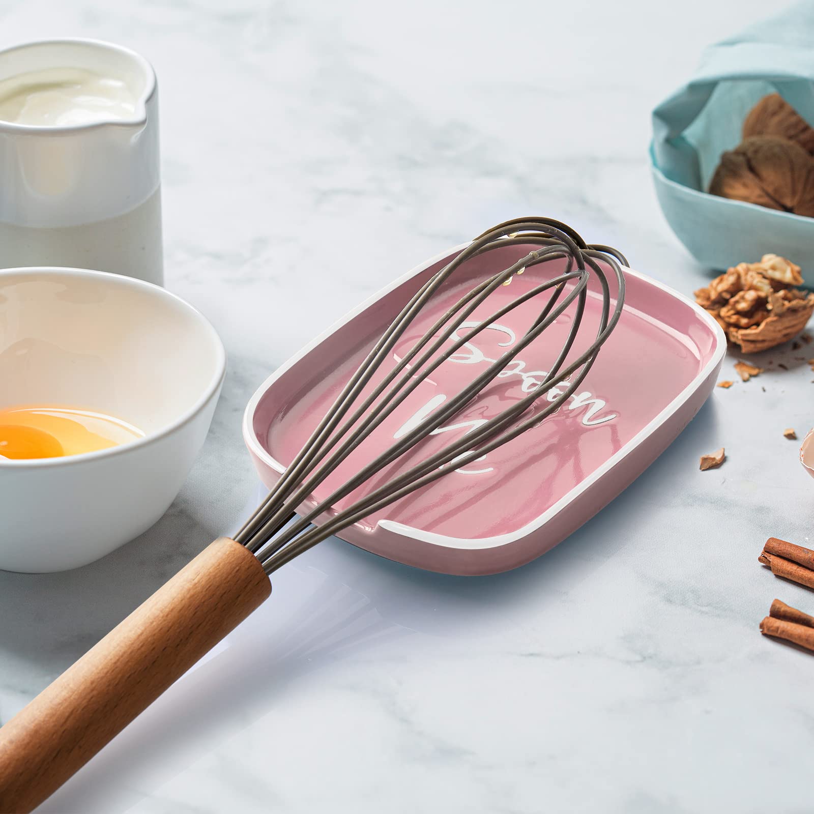 DAYYET country-design spoon rest complements modern rustic kitchen decor.