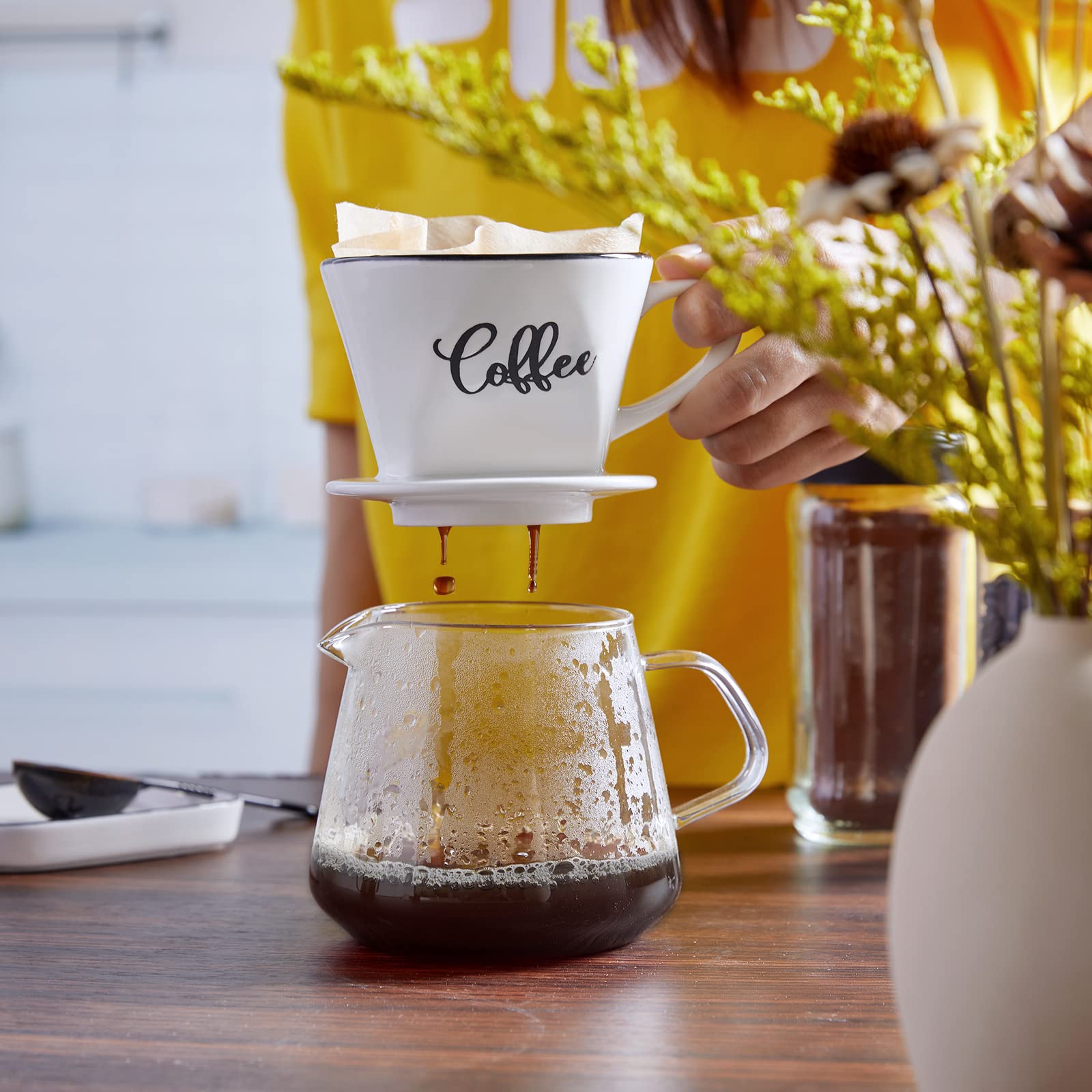 DAYYET dripper shown on mug or carafe for versatile brewing