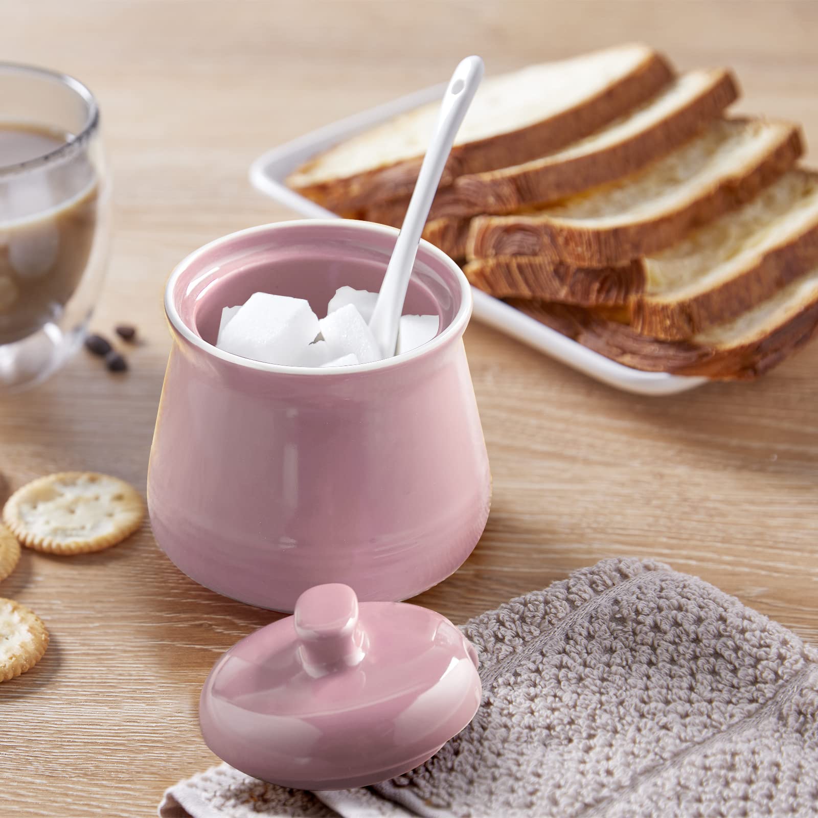 DAYYET wide opening sugar container for easy filling and cleaning.
