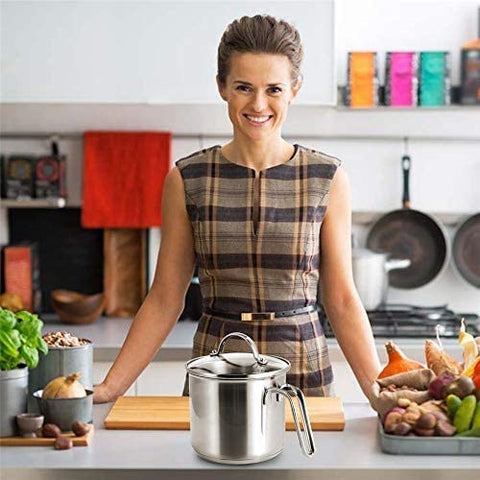 DCIGNA inside measurement marks help track liquids precisely for recipes.
