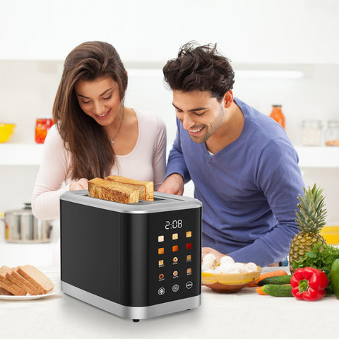 Dear Morning 900W heating delivers quick, even toasting.