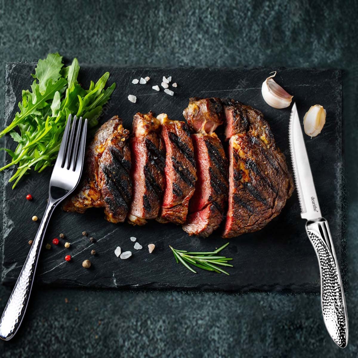 dearithe steak knives 6-piece full set on table ready for dining.