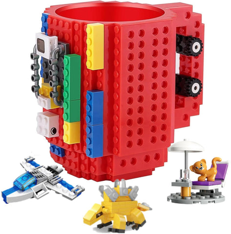 DEEXITO Build on Brick Mug with assembled blocks encourages creative play during meals.