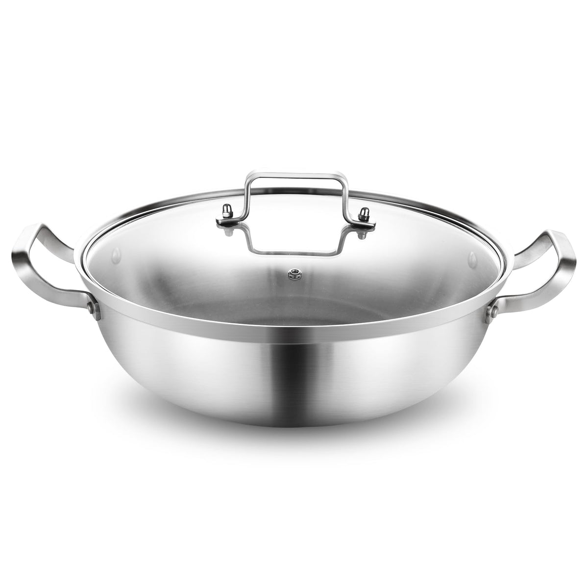 DELARLO tri-ply hot pot on stove delivering even heat for weeknight meals
